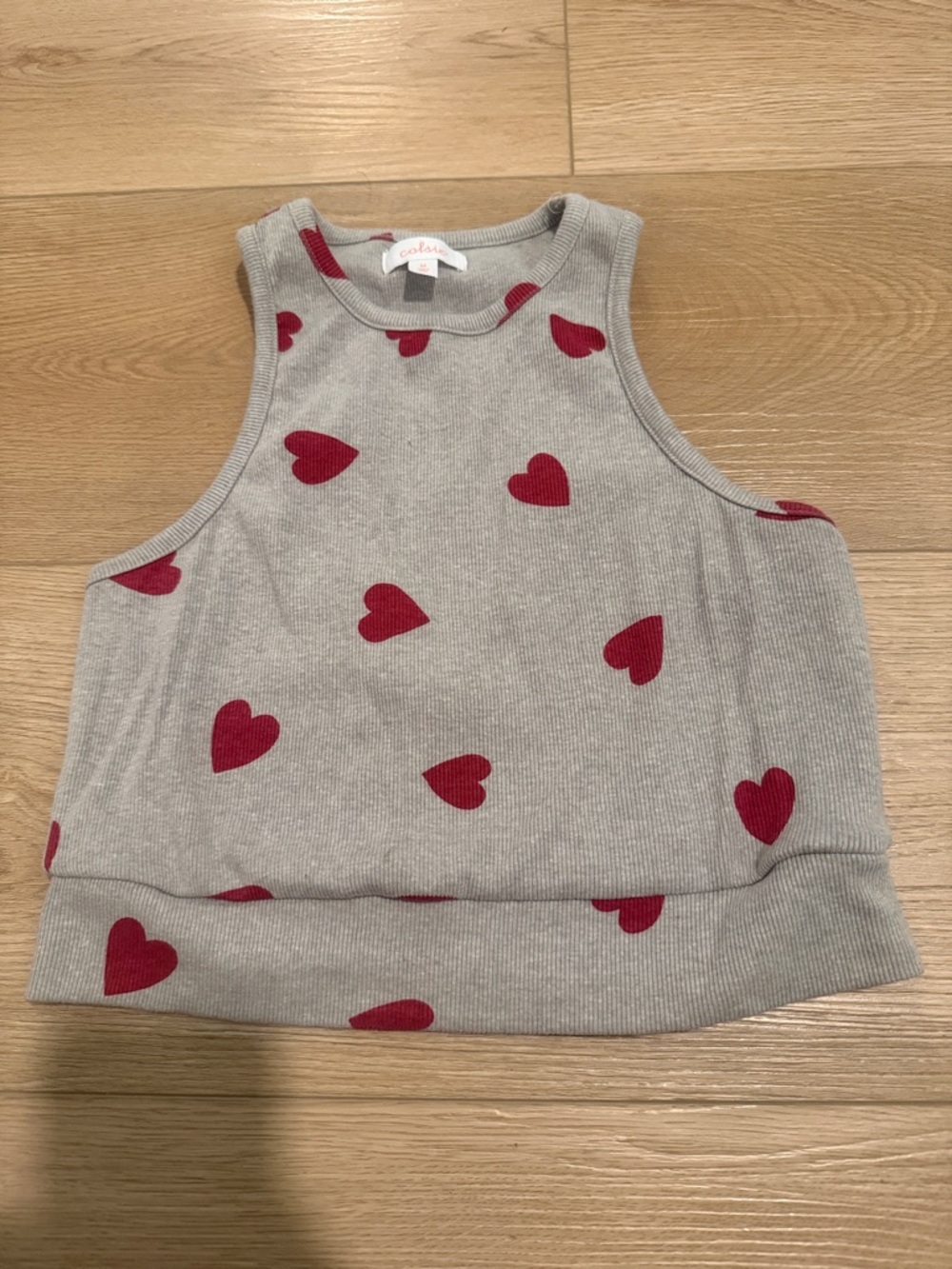 Colsie Grey Ribbed Crop Tank with Red Heart Print